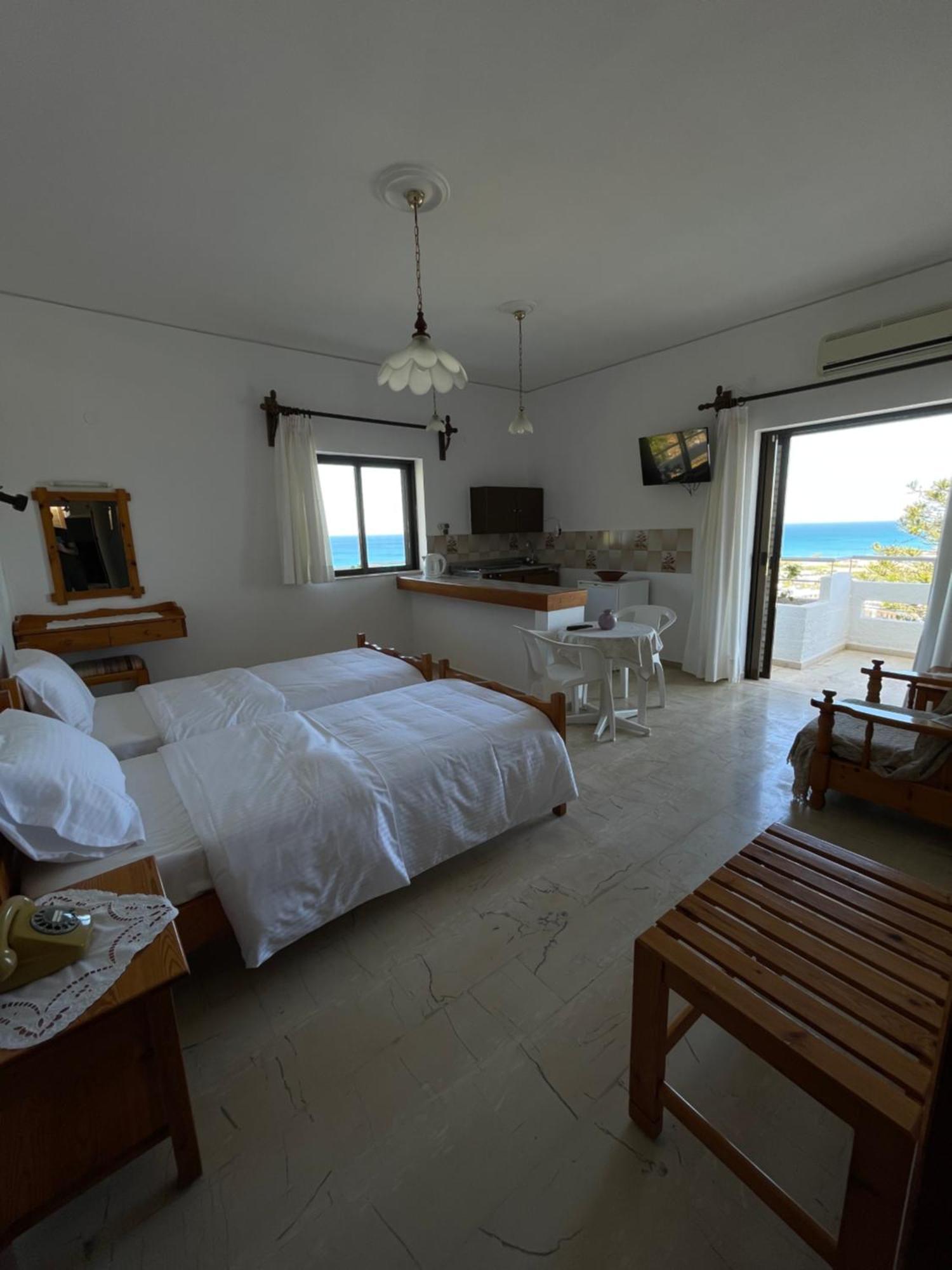 Aeolos Apartments كوليمفاري المظهر الخارجي الصورة