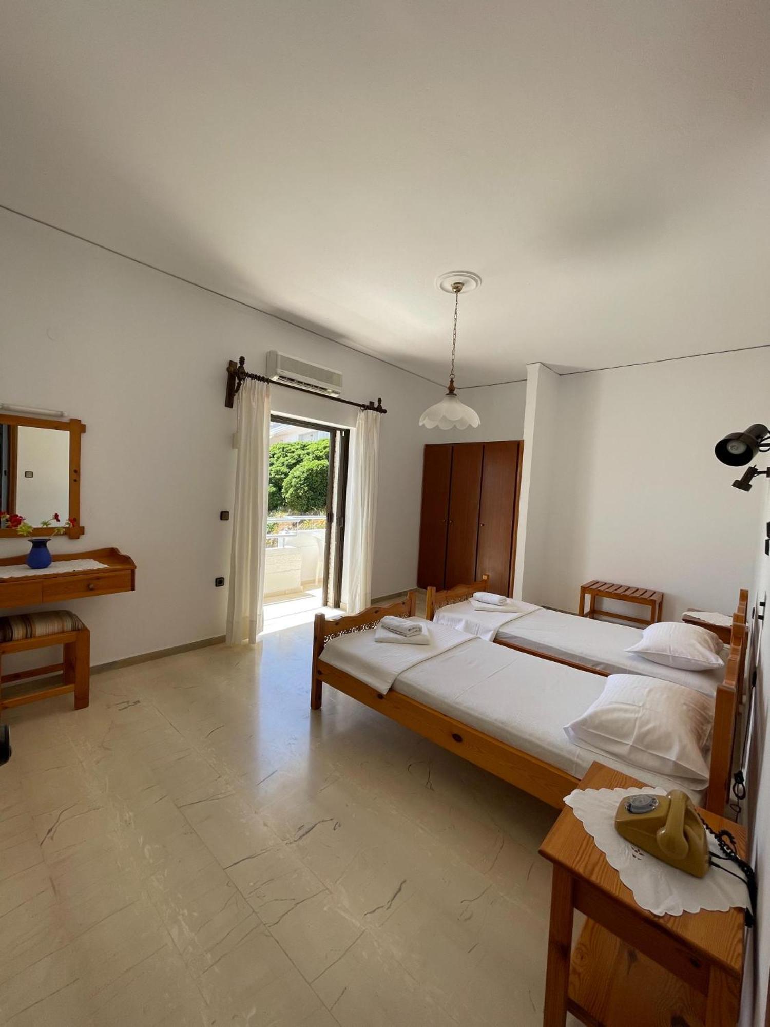 Aeolos Apartments كوليمفاري المظهر الخارجي الصورة